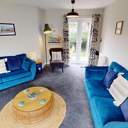 Pebble Place, Sleeps 6, 1 Small Dog Welcome