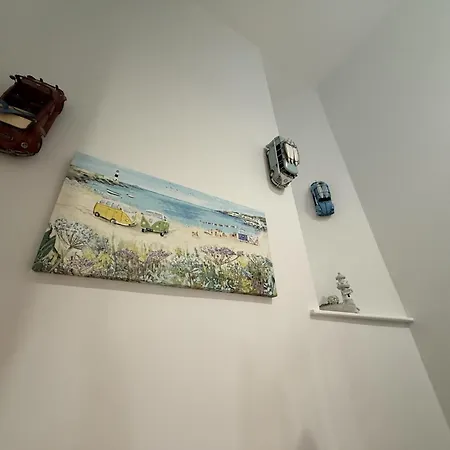 Pebble Place, Sleeps 6, 1 Small Dog Welcome Holiday home