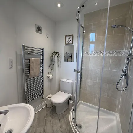 Holiday home Pebble Place, Sleeps 6, 1 Small Dog Welcome