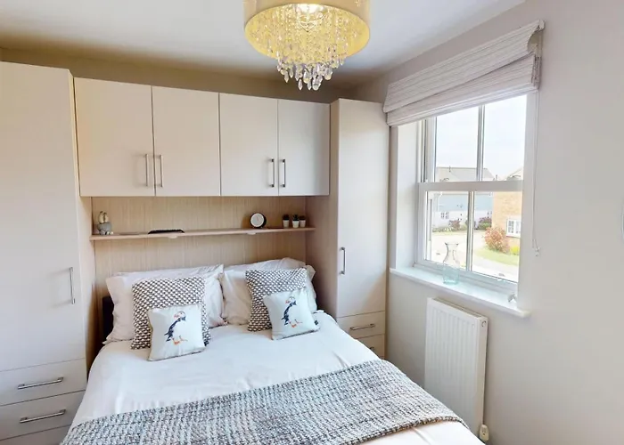 Pebble Place, Sleeps 6, 1 Small Dog Welcome *
