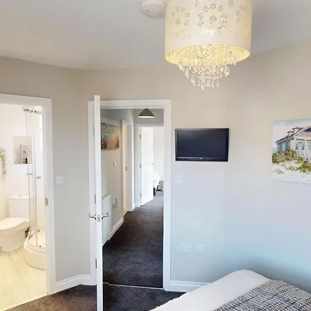 Pebble Place, Sleeps 6, 1 Small Dog Welcome